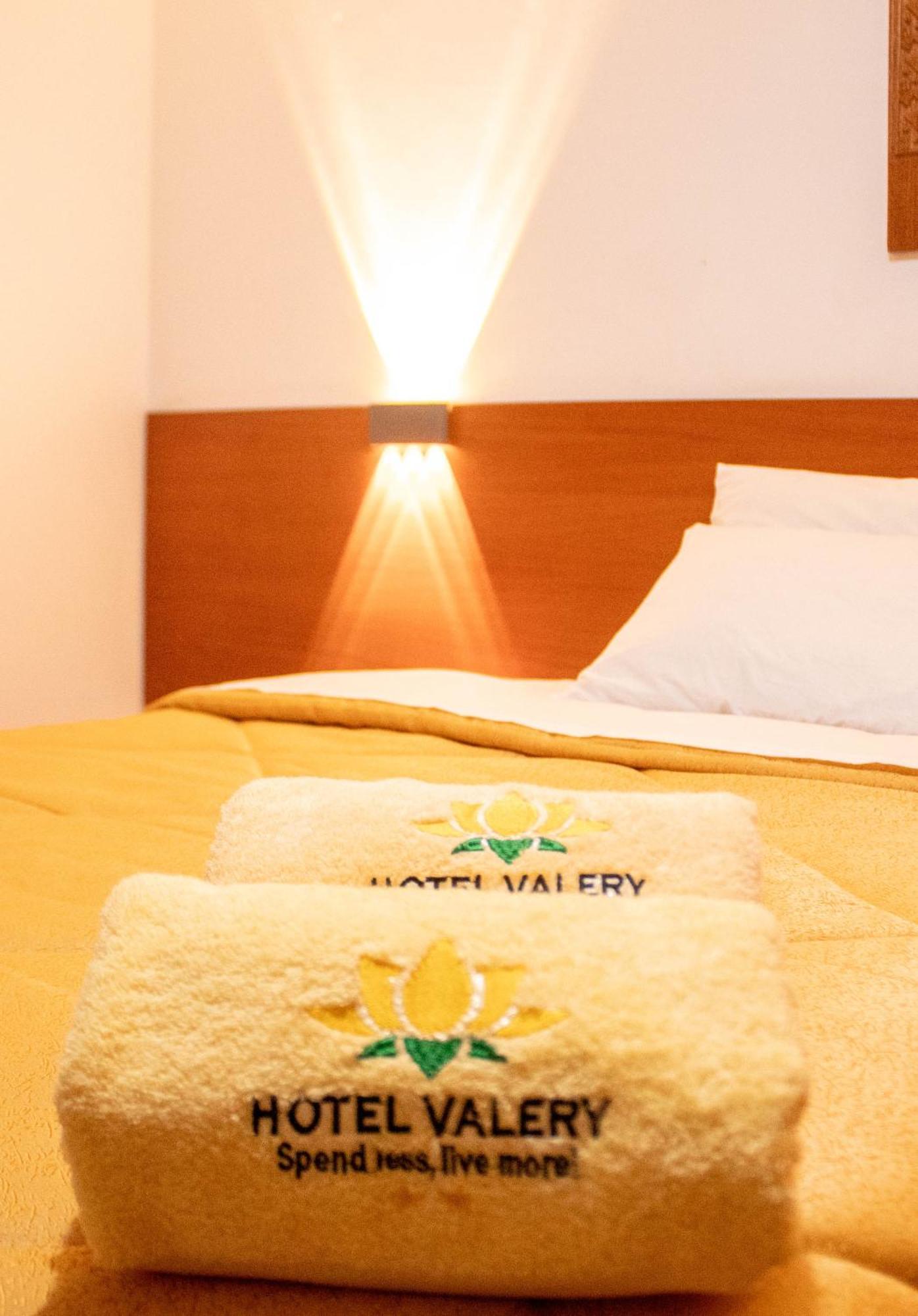 Hotel Valery 2 Estrellas Huaraz  Esterno foto