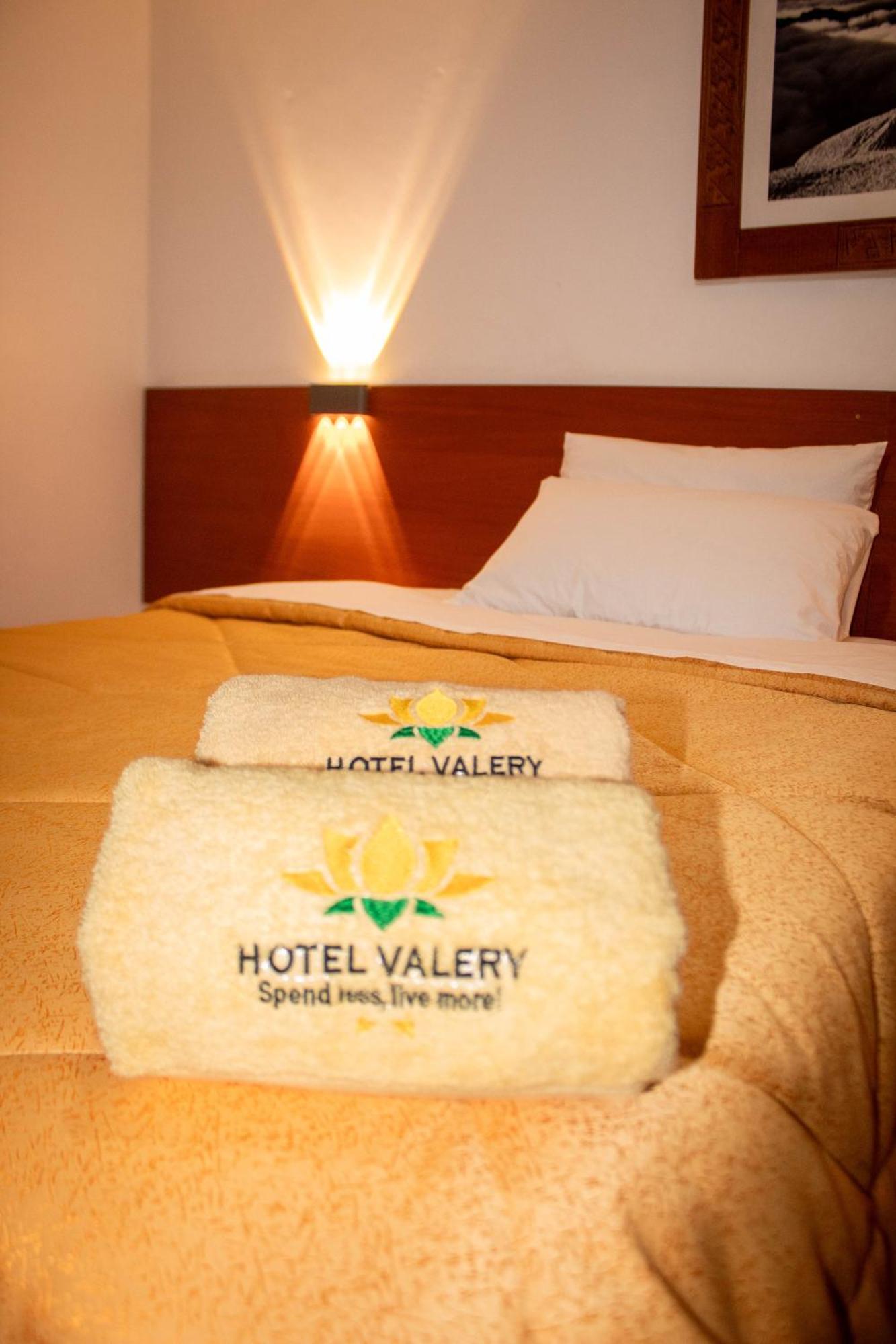 Hotel Valery 2 Estrellas Huaraz  Esterno foto