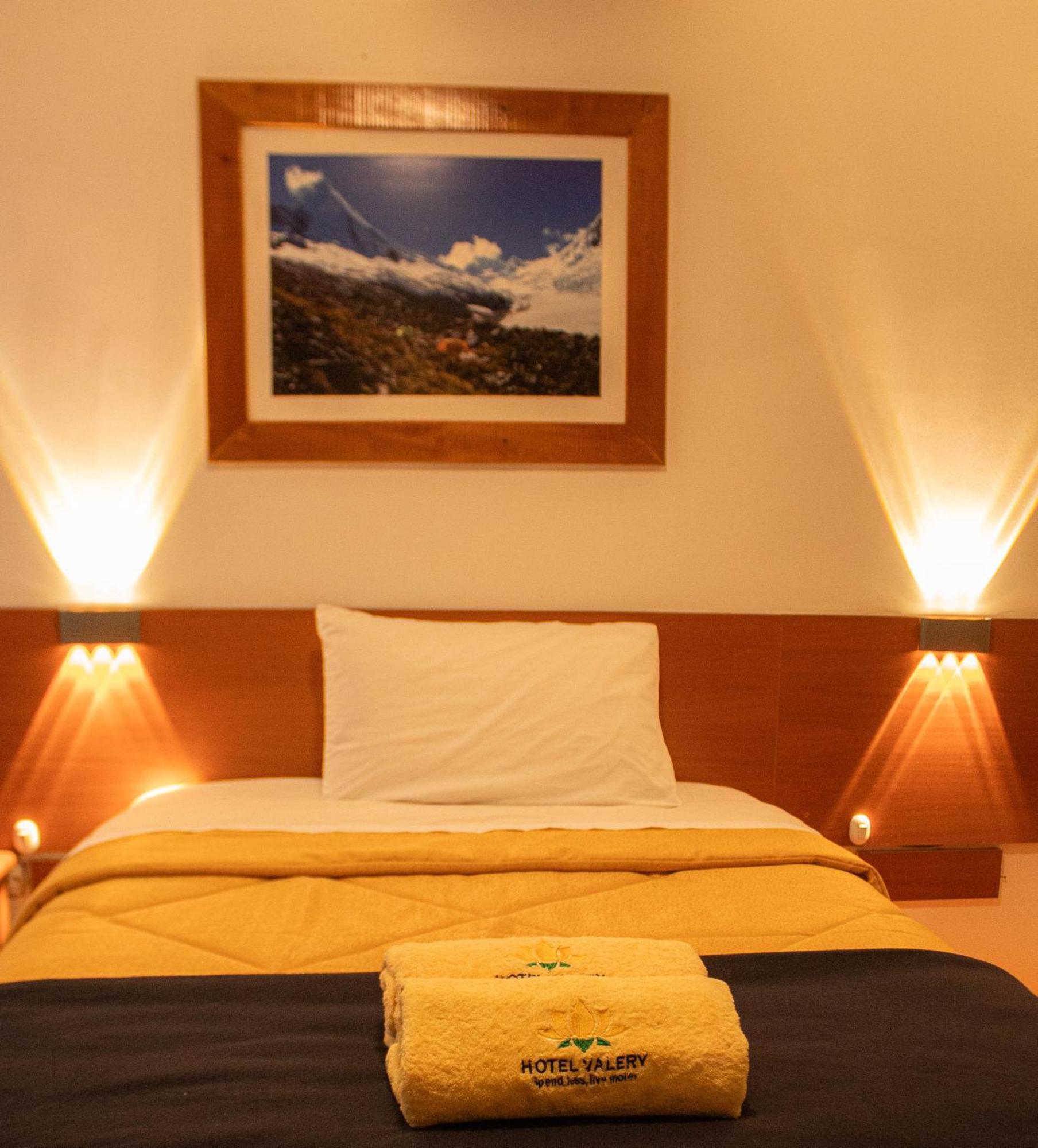 Hotel Valery 2 Estrellas Huaraz  Esterno foto
